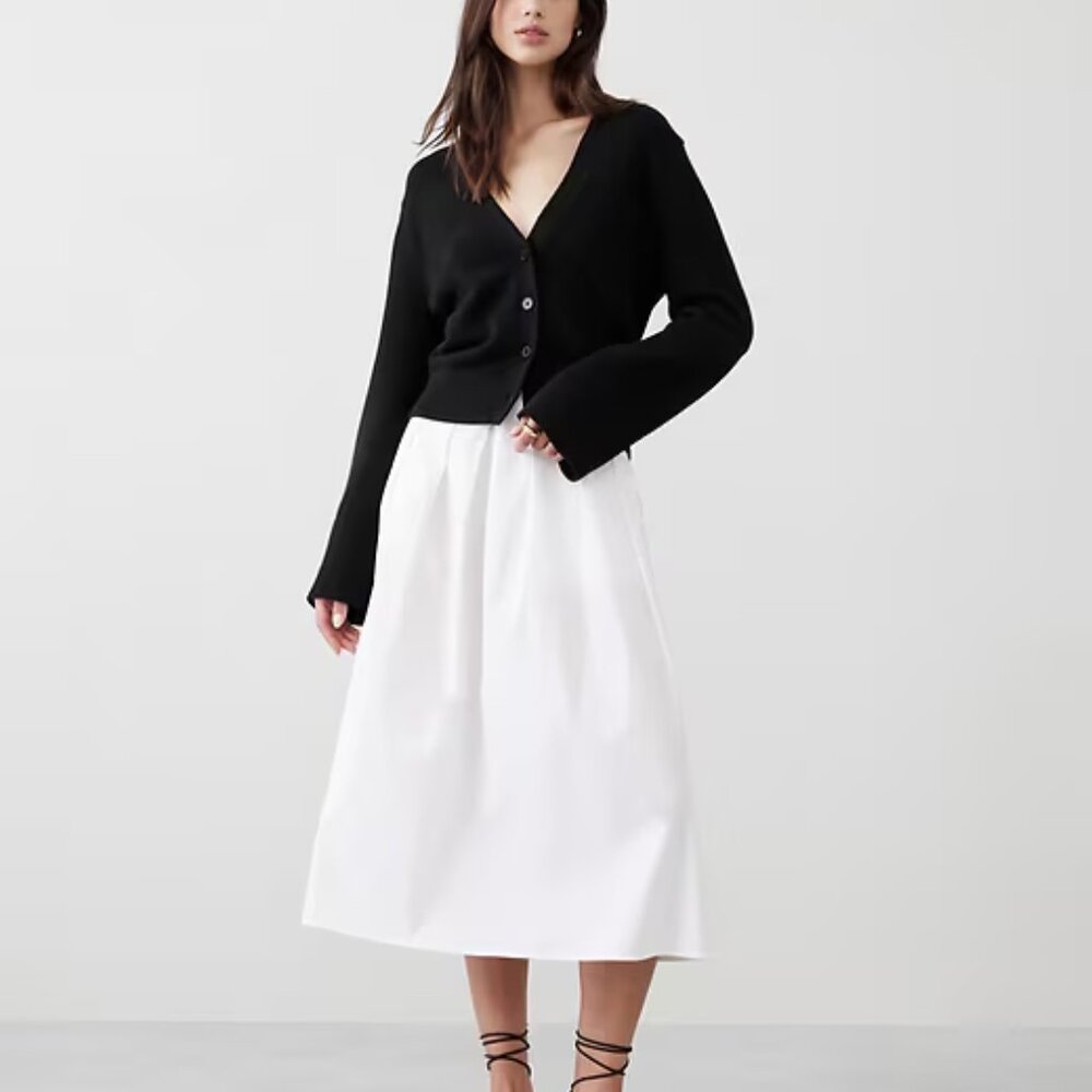 Banana Republic Factory Bell-Sleeve Cardigan Sweater (Black-L)